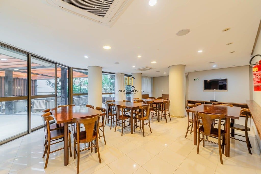 Apartamento 4 dormitórios no bairro Petrópolis