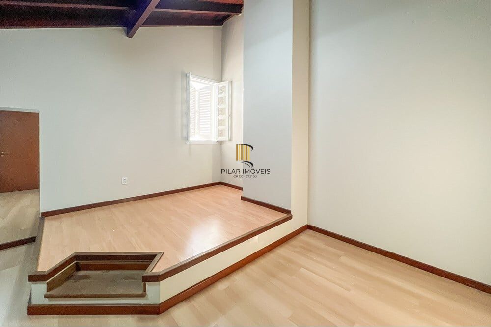 Apartamento 4 dormitórios no bairro Igara