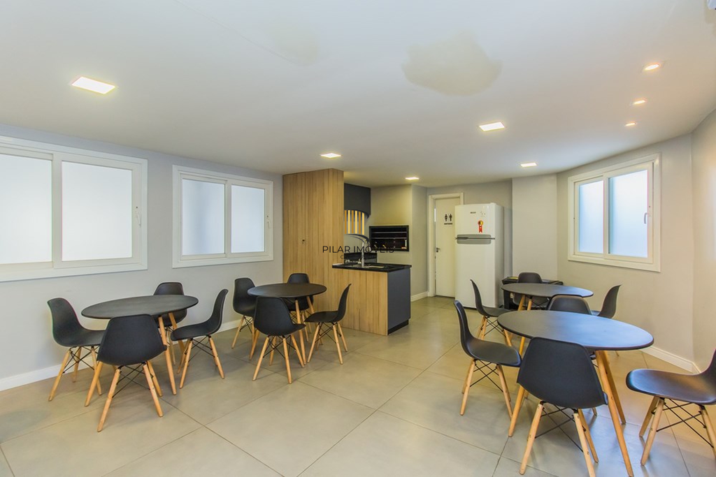 Apartamento 2 dormitórios no bairro Niterói