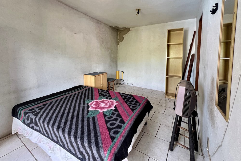 Casa 4 dormitórios no bairro Igara