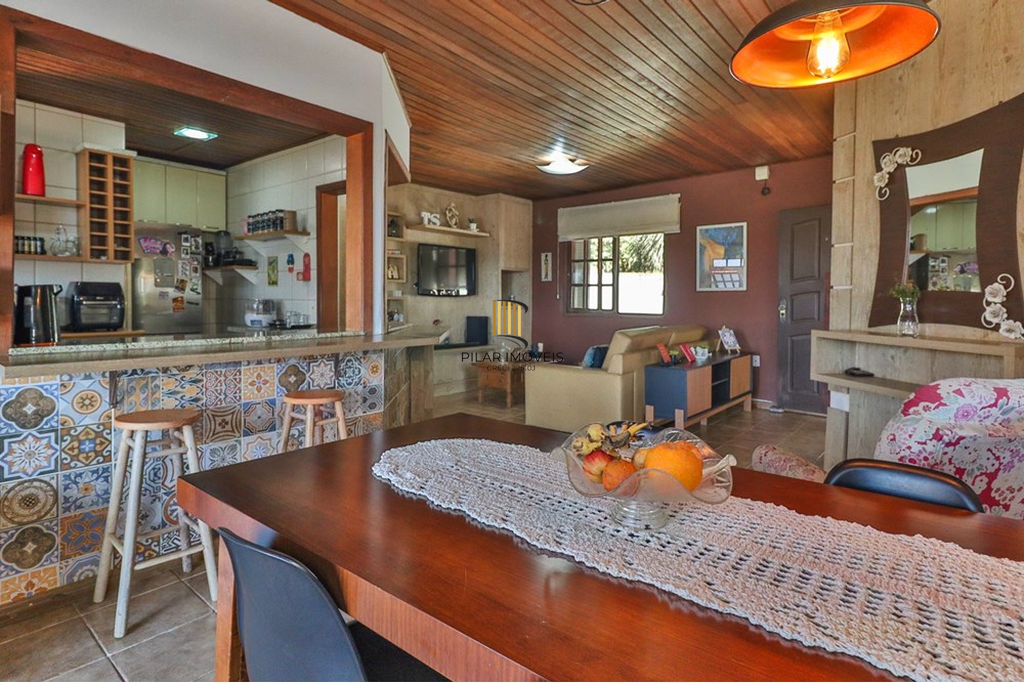 Casa 2 dormitórios no bairro Hípica