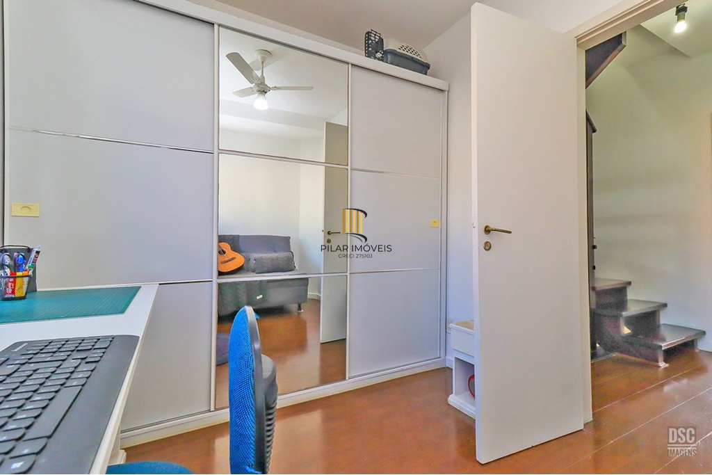Casa de Condomínio 3 dormitórios no bairro Ipanema