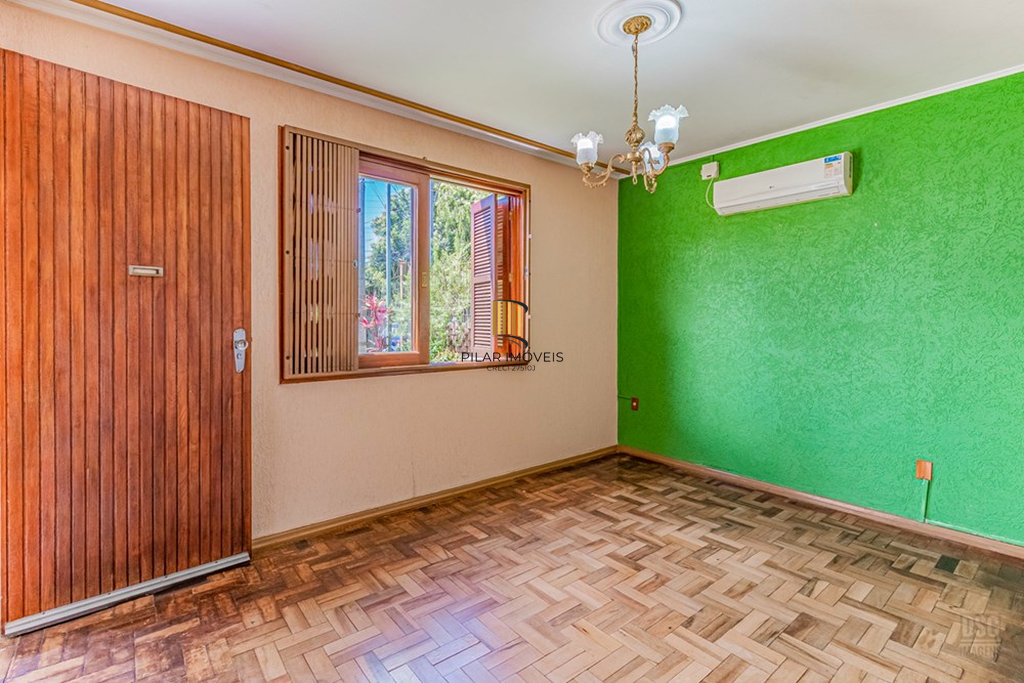 Casa 5 dormitórios no bairro Tristeza