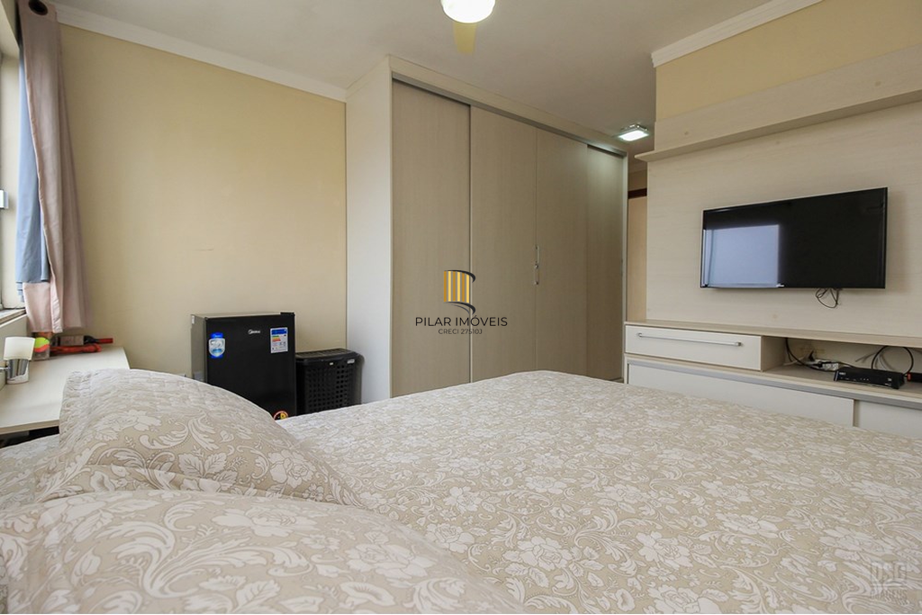 Casa 3 dormitórios no bairro Guarujá