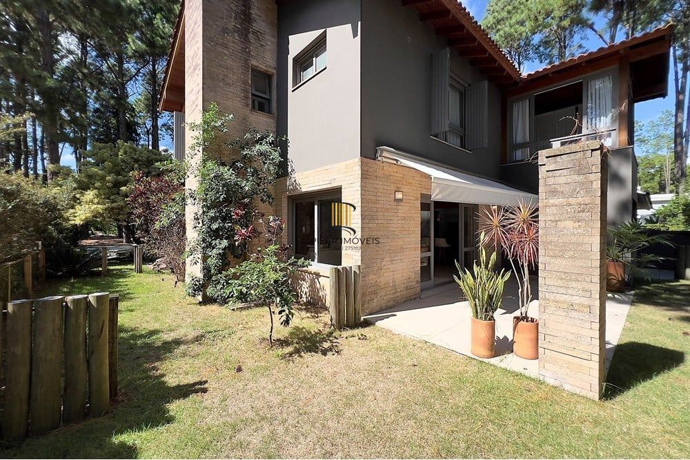 Casa de Condomínio 4 dormitórios no bairro Praia de Atlântida