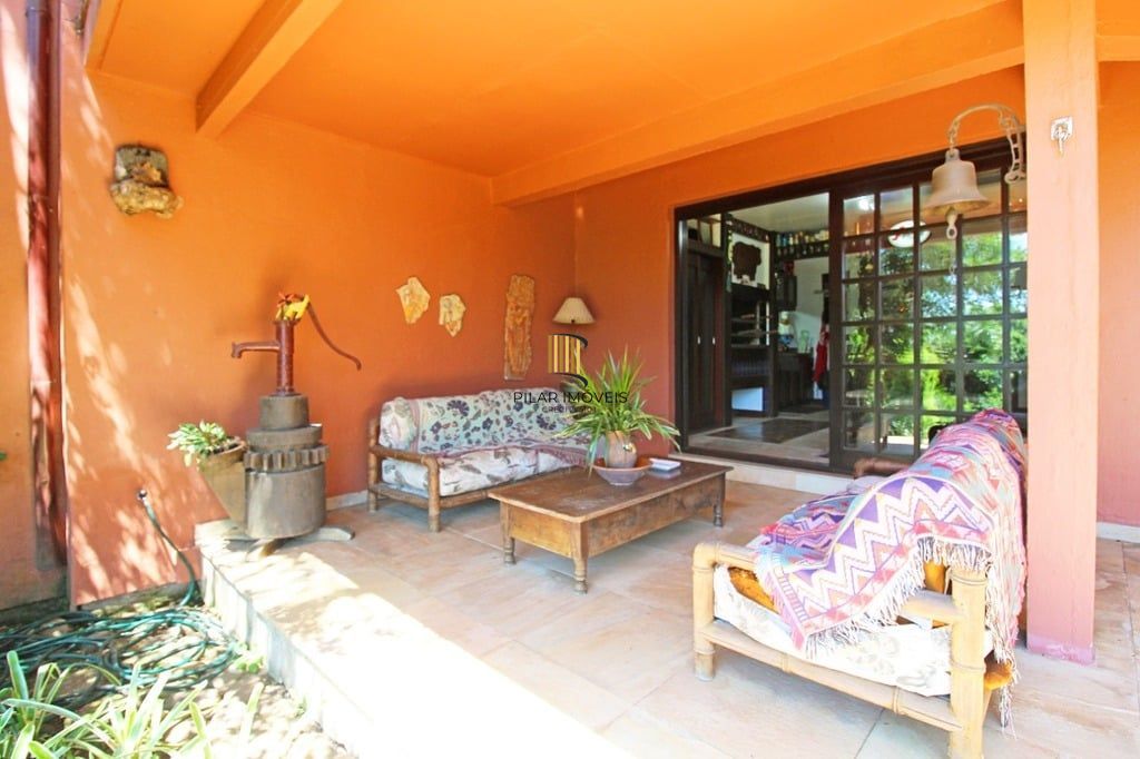 Casa de Condomínio 4 dormitórios no bairro Santa Tereza