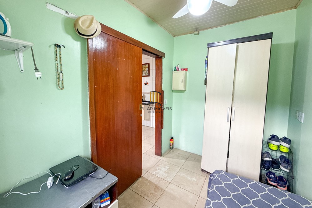 Casa 3 dormitórios no bairro Igara