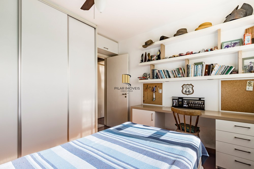 Casa 4 dormitórios no bairro Belém Novo