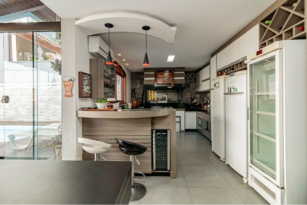 Casa 4 dormitórios no bairro Jardim Planalto