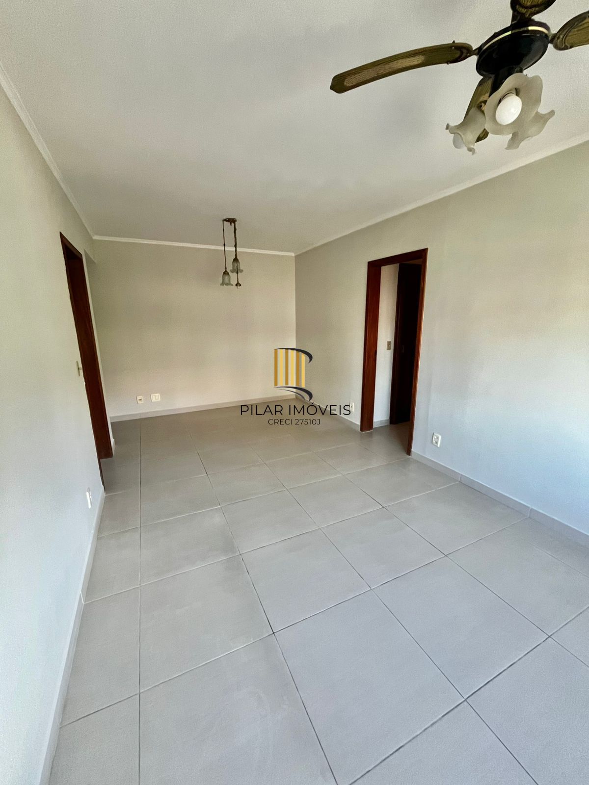 Apto de 03 dorm, 02 banheiros e dep empregada no coração do Bairro Higienópolis