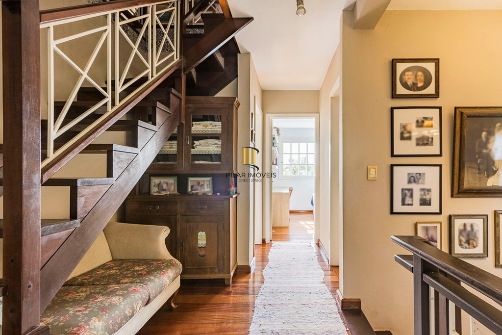 Casa 4 dormitórios no bairro Belém Novo