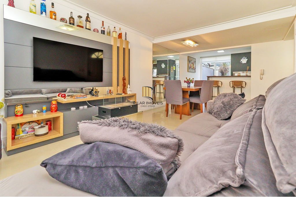 Casa de Condomínio 4 dormitórios no bairro Jardim Itu