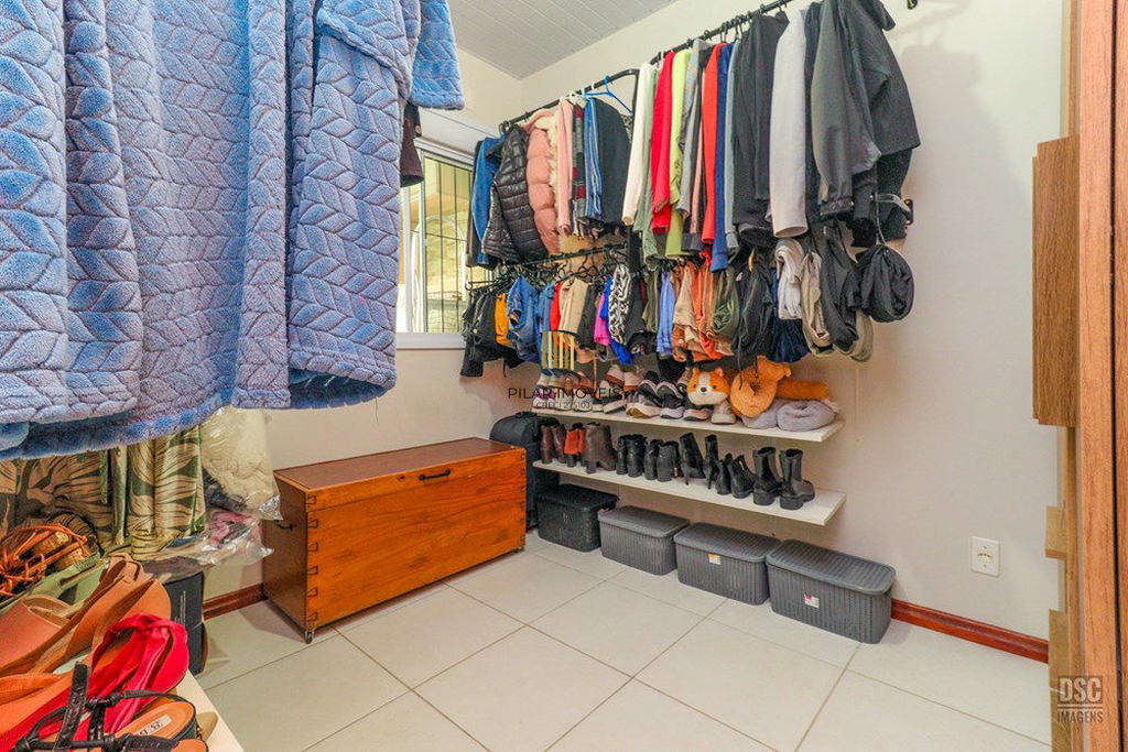 Casa 2 dormitórios no bairro Restinga