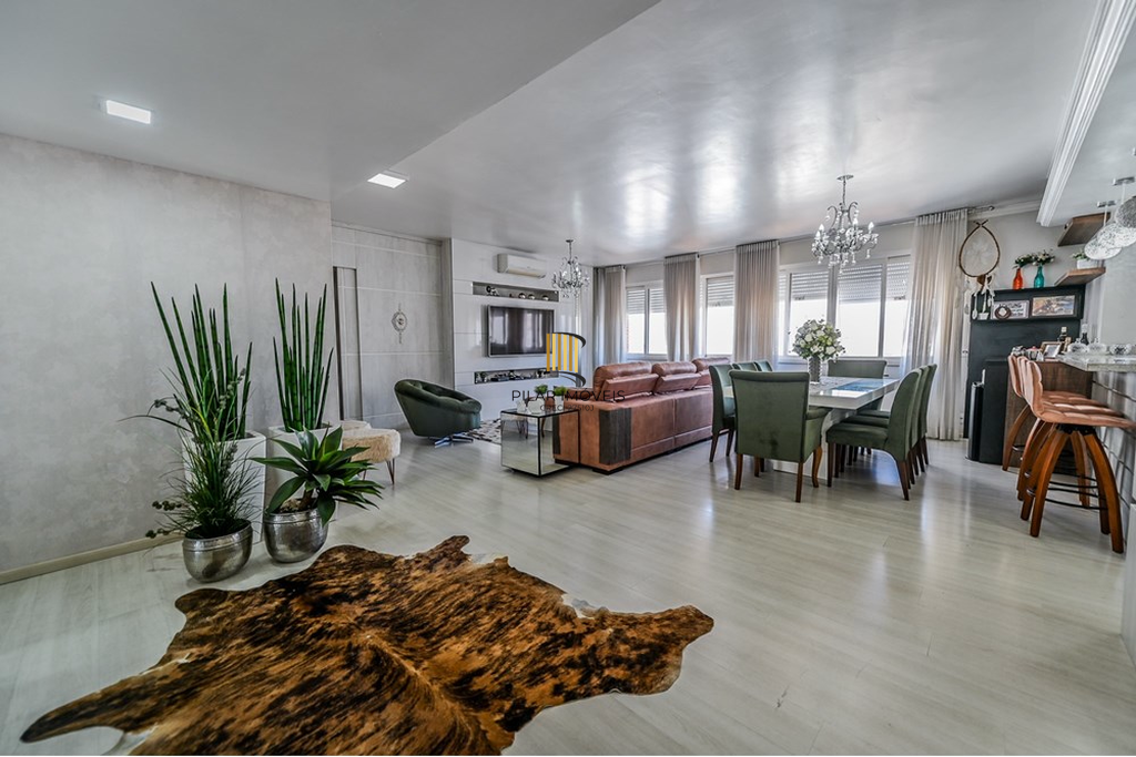 Apartamento 4 dormitórios no bairro Independência