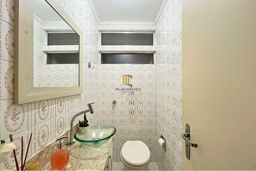 Apartamento 3 dormitórios no bairro Menino Deus