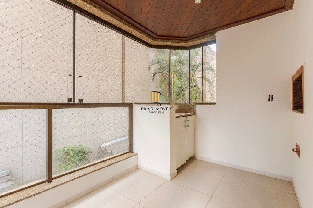 Apartamento 3 dormitórios no bairro Menino Deus