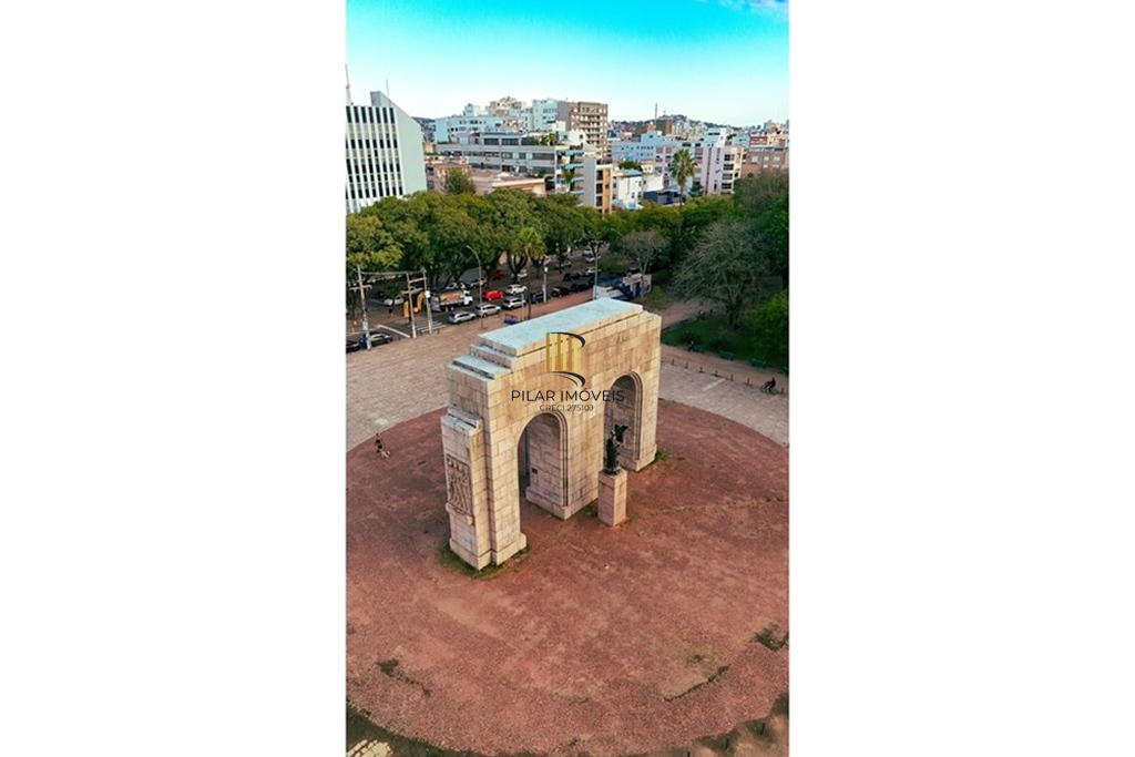 Apartamento 2 dormitórios no bairro Bom Fim