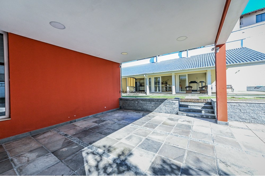 Casa 4 dormitórios no bairro Morro Santana