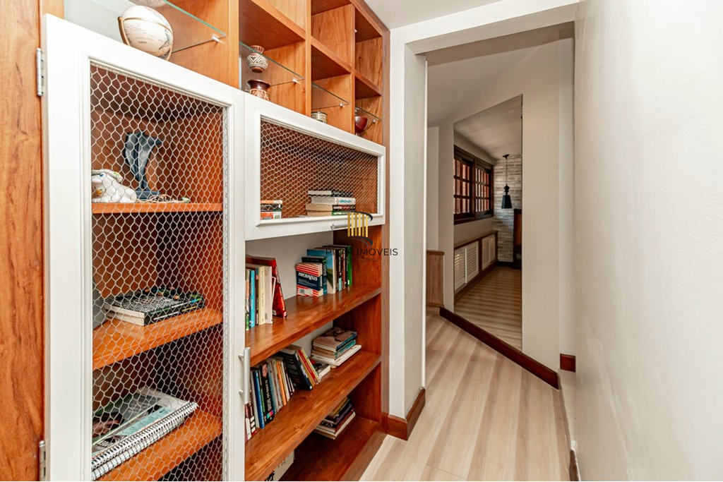 Casa de Condomínio 4 dormitórios no bairro Bela Vista