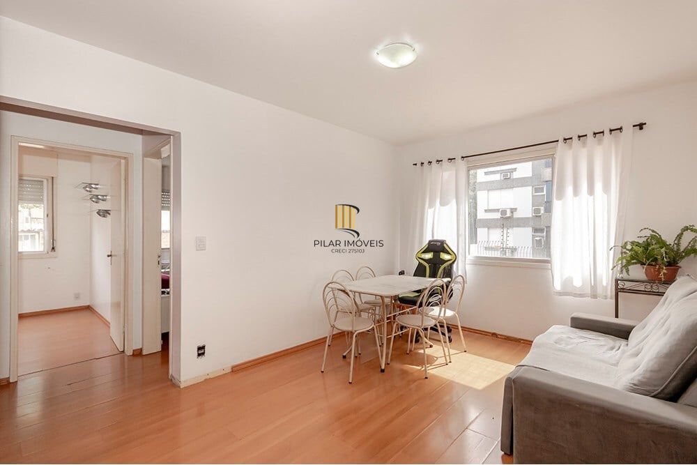 Apartamento 2 dormitórios no bairro Passo da Areia