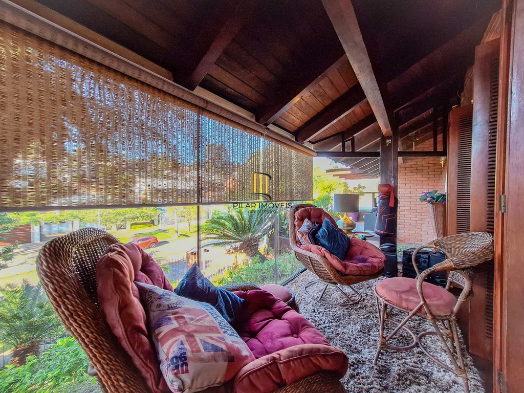 Casa 3 dormitórios no bairro Chácara das Pedras