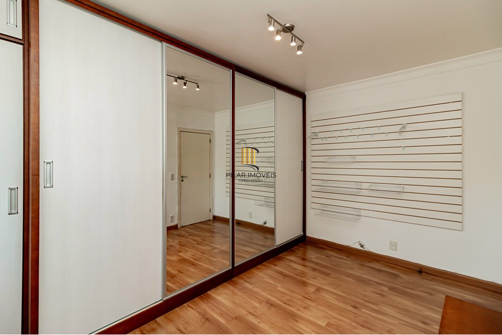 Apartamento 2 dormitórios no bairro Menino Deus