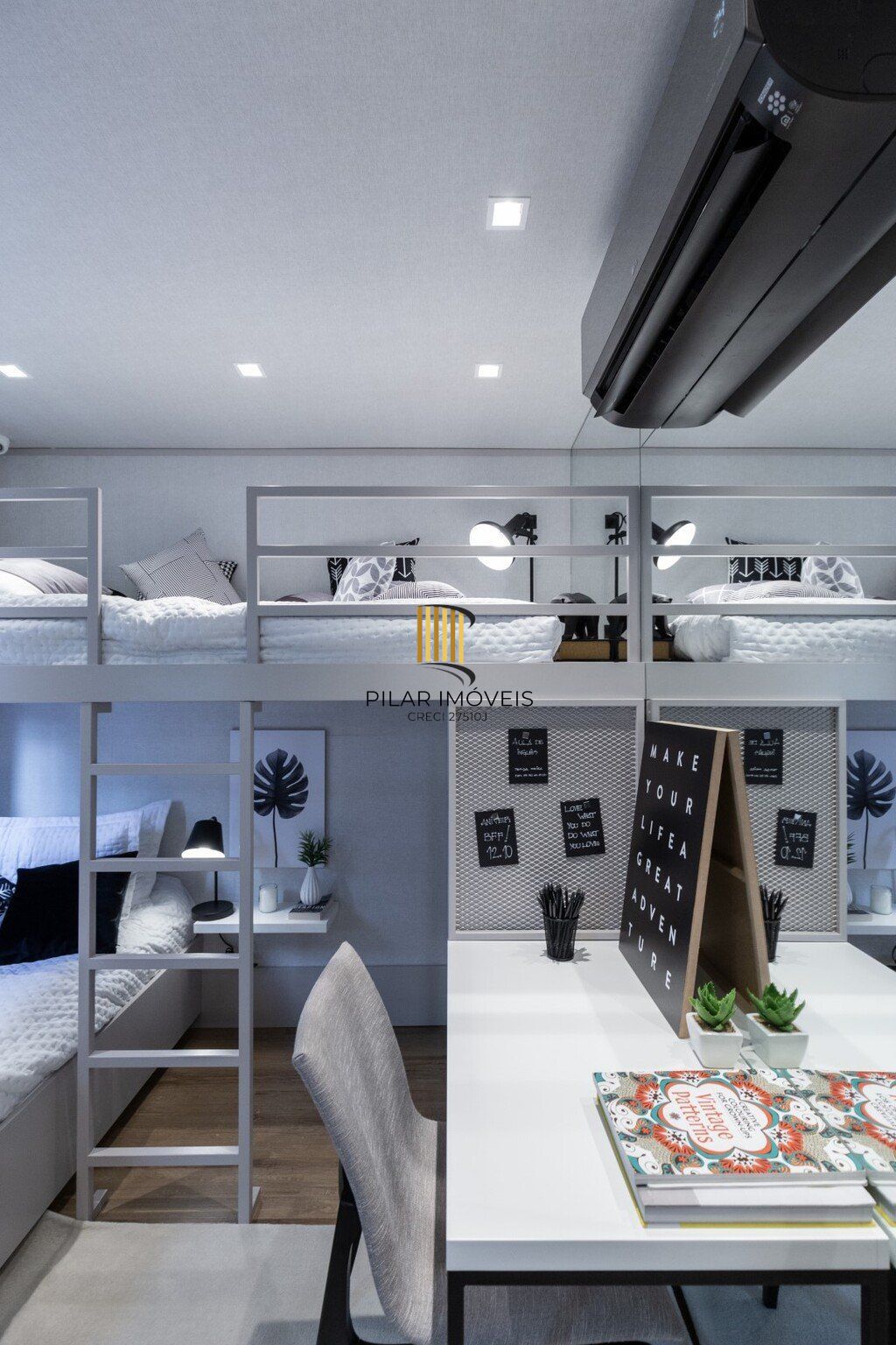 Apartamento 2 dormitórios no bairro Passo da Areia