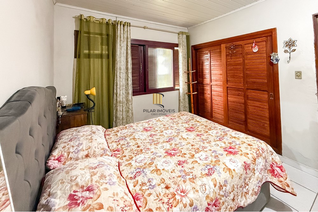 Casa 2 dormitórios no bairro Capão da Cruz