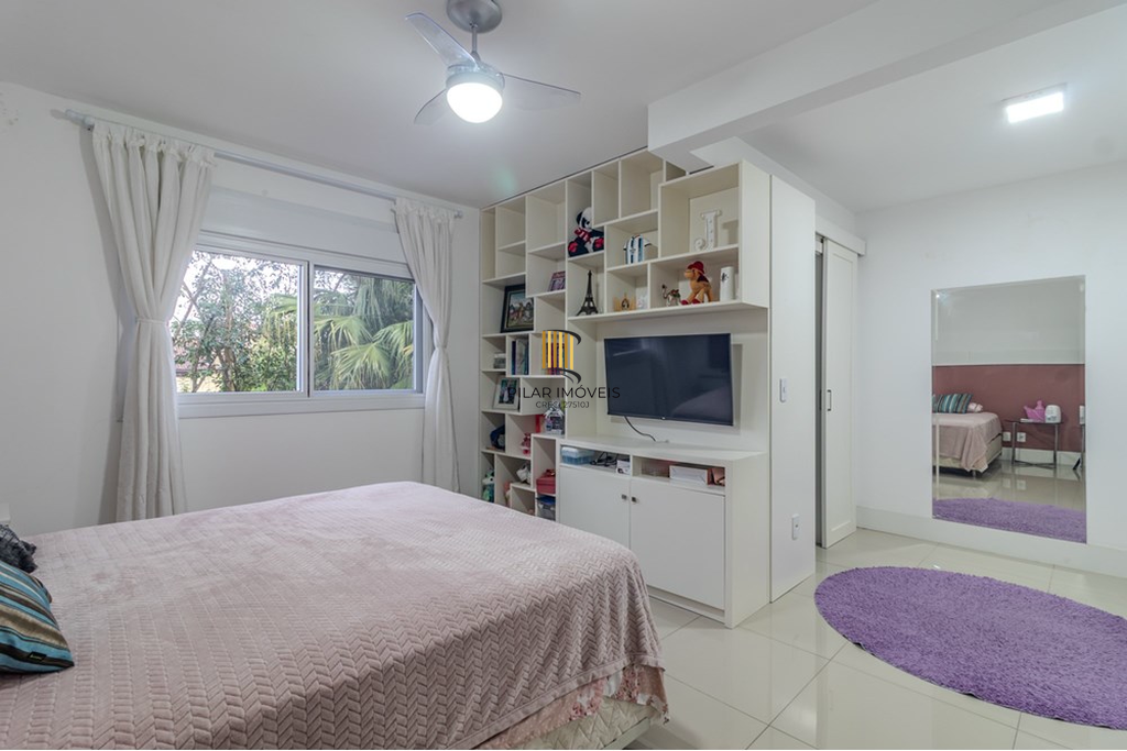 Casa de Condomínio 4 dormitórios no bairro Tristeza