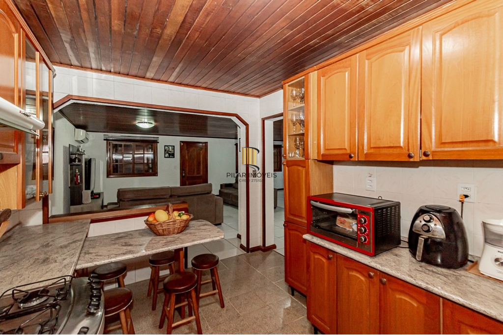 Casa 4 dormitórios no bairro Jardim Itu Sabará