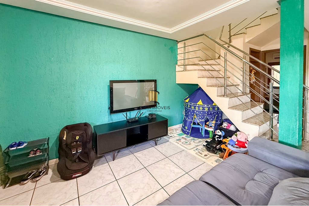 Casa 3 dormitórios no bairro Niterói