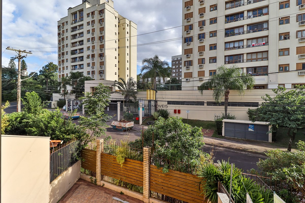 Casa de Condomínio 3 dormitórios no bairro Jardim Itu