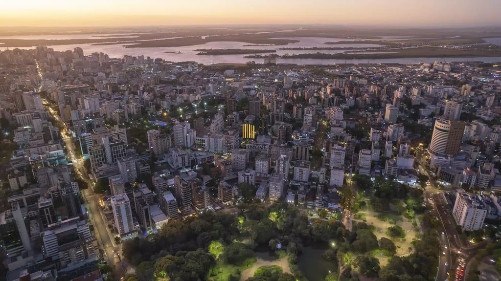 Apartamento Garden 4 dormitórios no bairro Moinhos de Vento