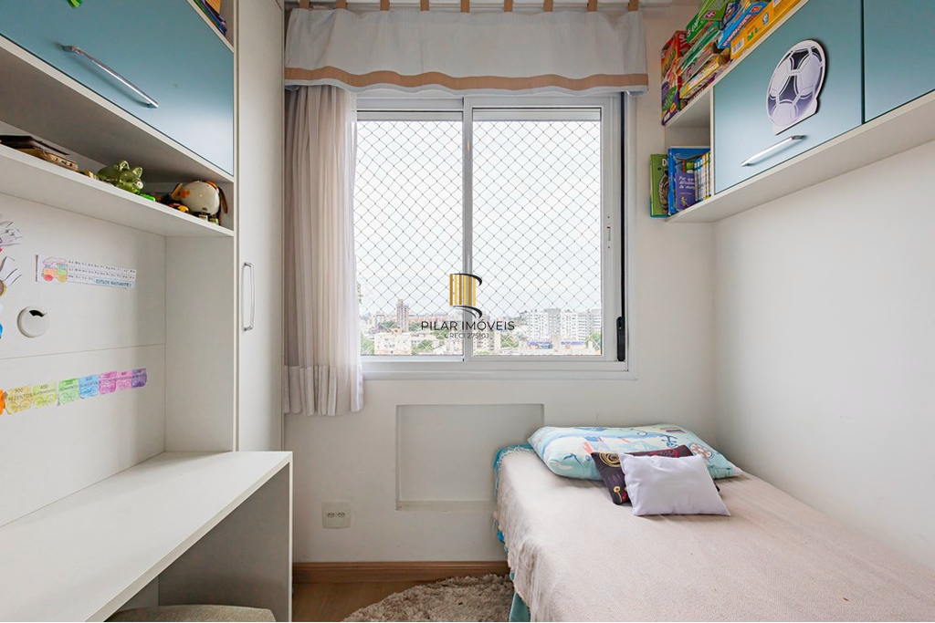 Apartamento 2 dormitórios no bairro Vila Ipiranga