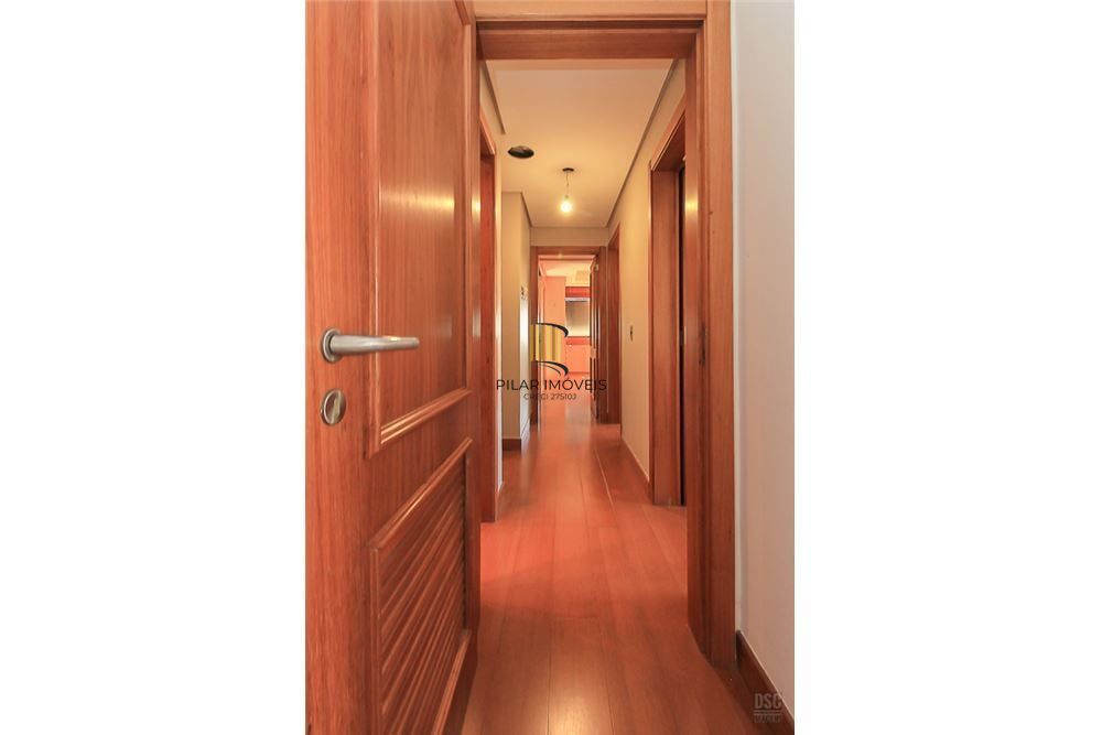 Apartamento 4 dormitórios no bairro Mont Serrat