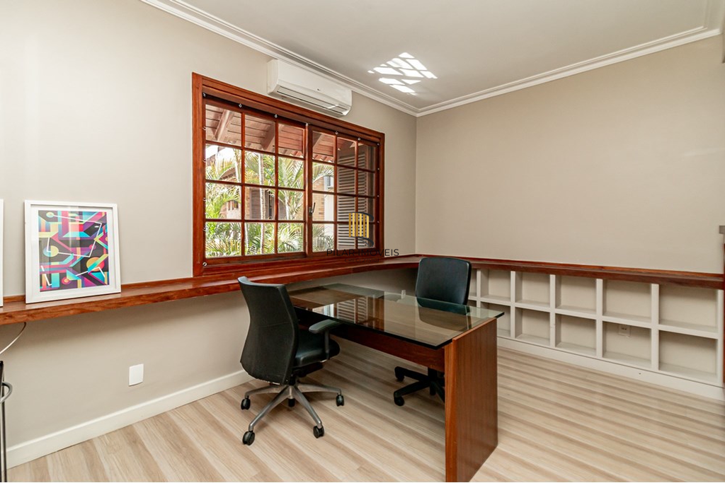 Casa de Condomínio 4 dormitórios no bairro Bela Vista