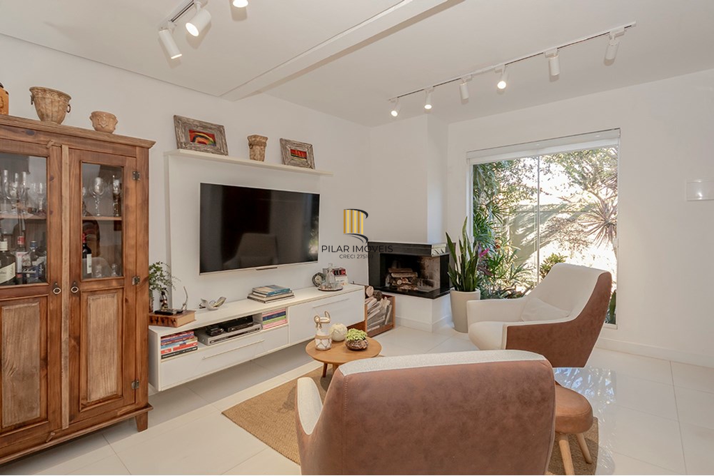 Casa de Condomínio 3 dormitórios no bairro Ipanema