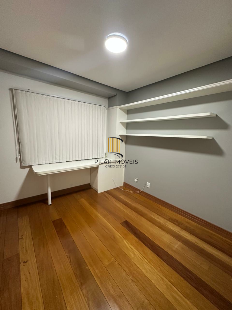 Casa 3 dormitórios no bairro Tristeza