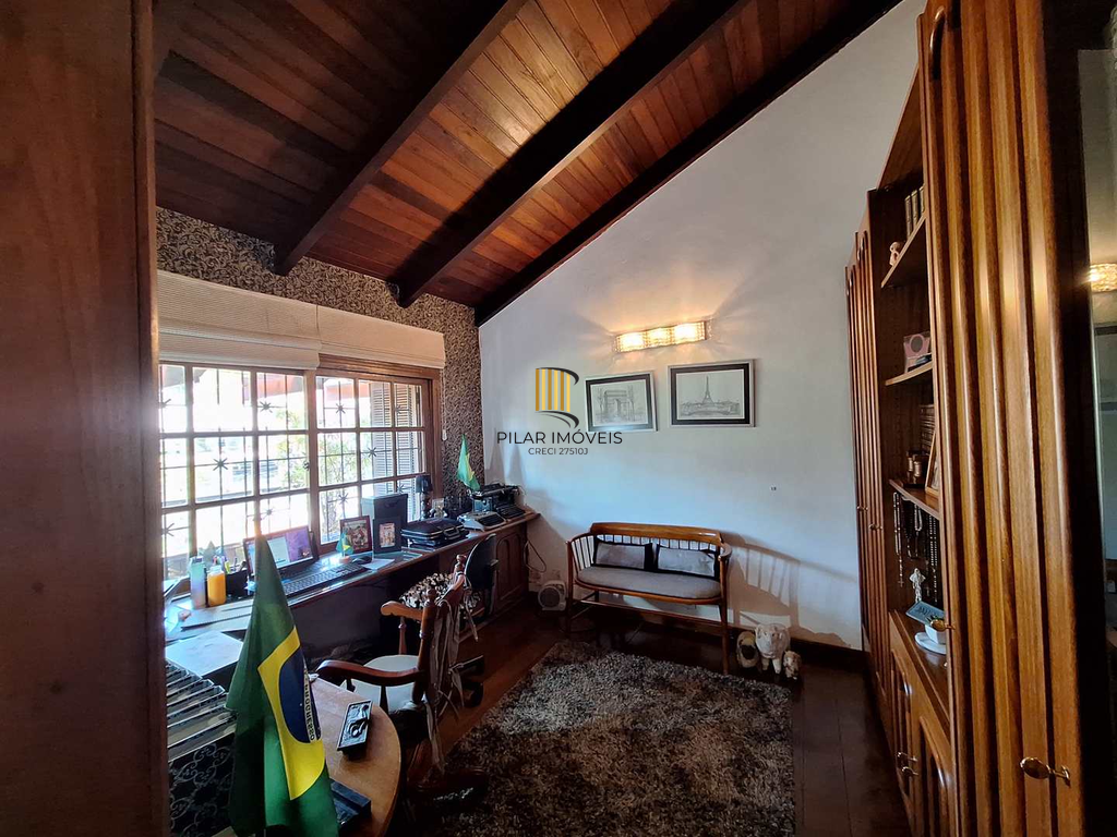 Casa 3 dormitórios no bairro Chácara das Pedras