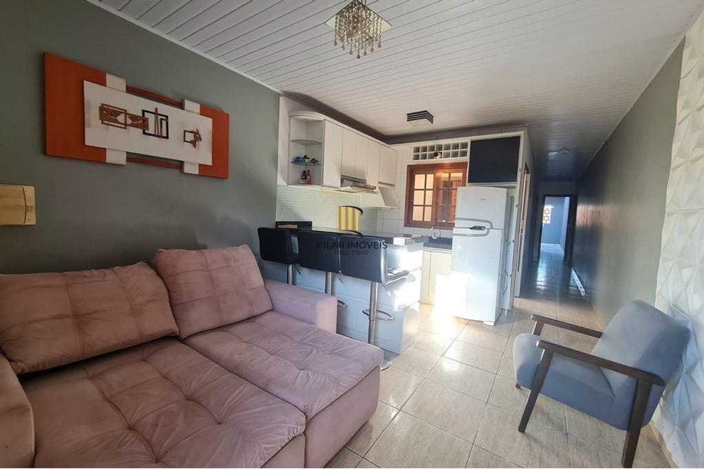 Casa 2 dormitórios no bairro Jardim Algarve