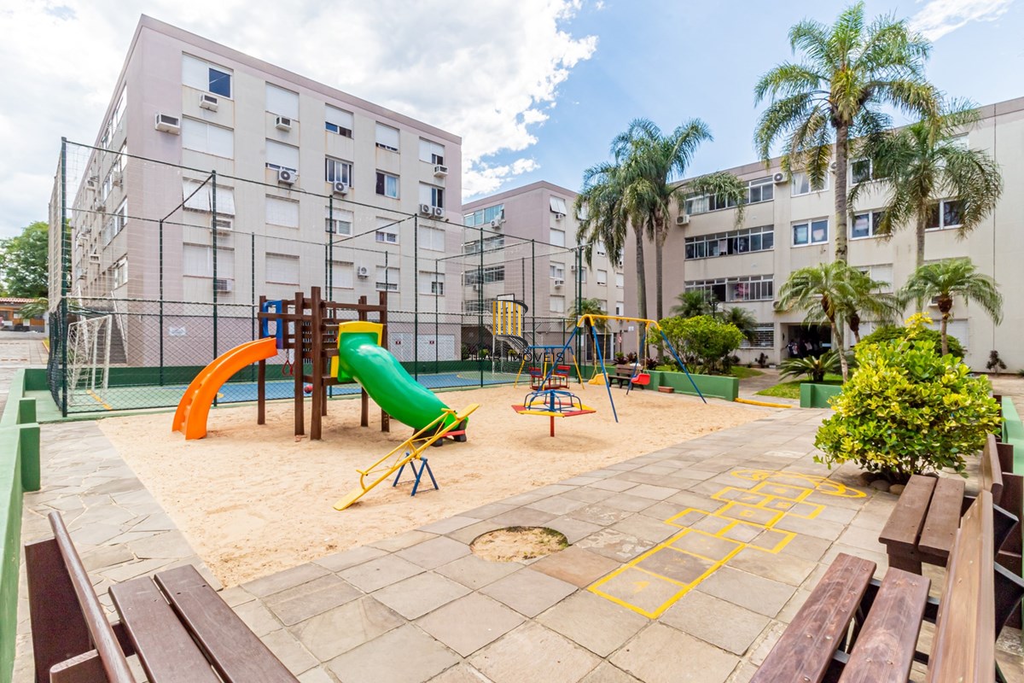 Apartamento 2 dormitórios no bairro Vila Ipiranga