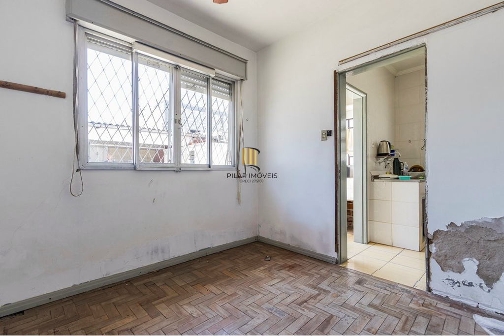 Casa 4 dormitórios no bairro Sarandi