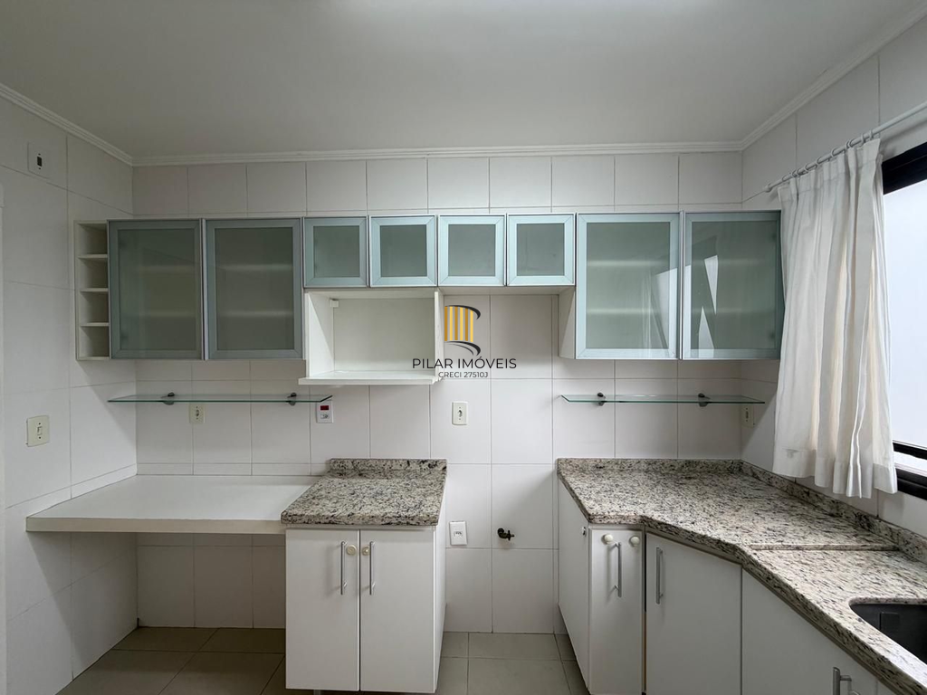 Apartamento 3 dormitórios no bairro Santana