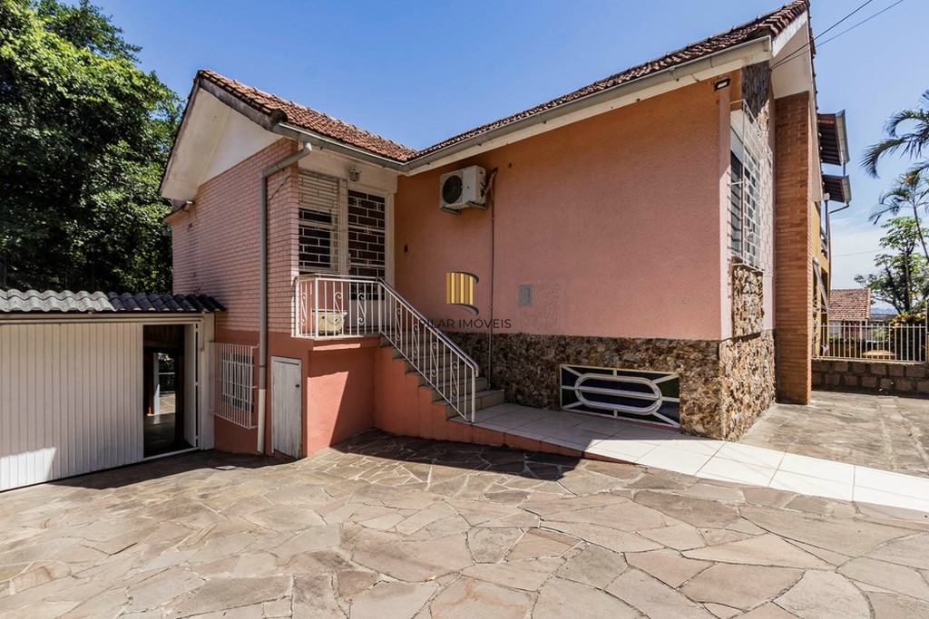 Casa de Condomínio 3 dormitórios no bairro Santa Tereza