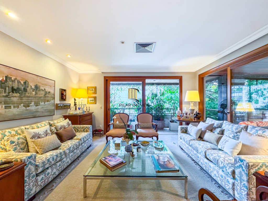 Apartamento 4 dormitórios no bairro Bela Vista