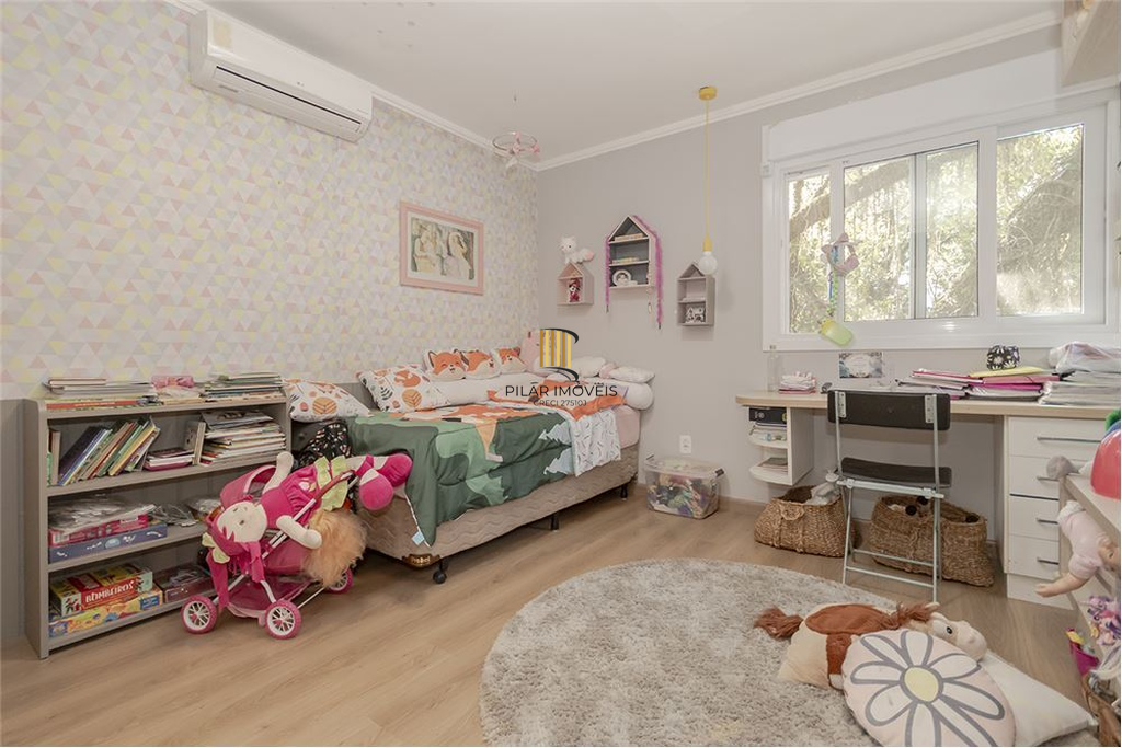 Casa 4 dormitórios no bairro Vila Assunção