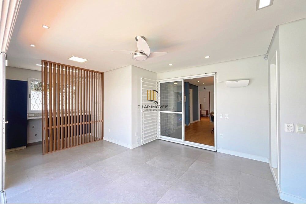 Casa 4 dormitórios no bairro Teresópolis