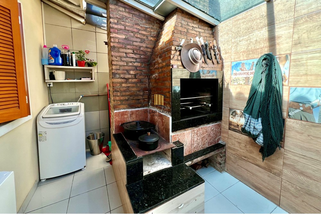 Apartamento 2 dormitórios no bairro Olaria