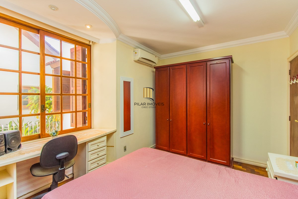 Casa 5 dormitórios no bairro Marechal Rondon
