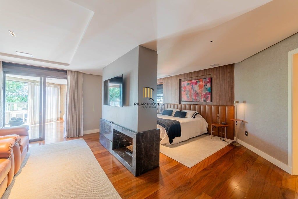 Apartamento 4 dormitórios no bairro Moinhos de Vento